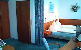 Hotel Trias  3*